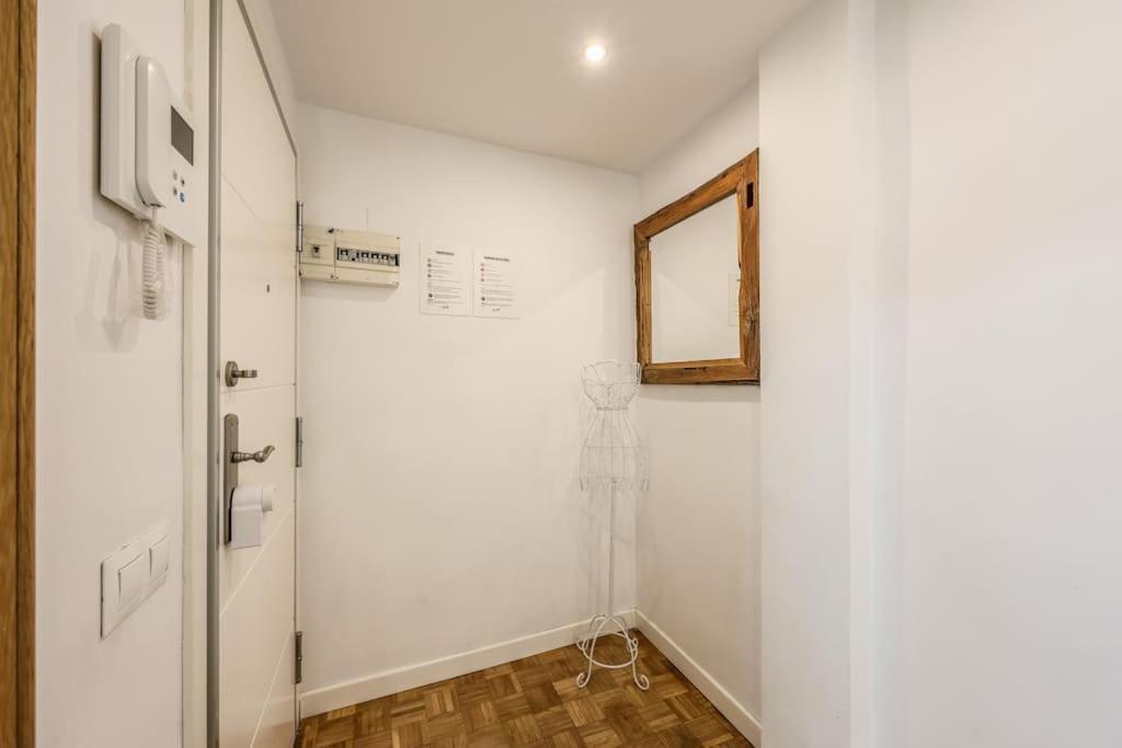 Urban Oasis In - Steps From River Manzanares Apartamento Madrid